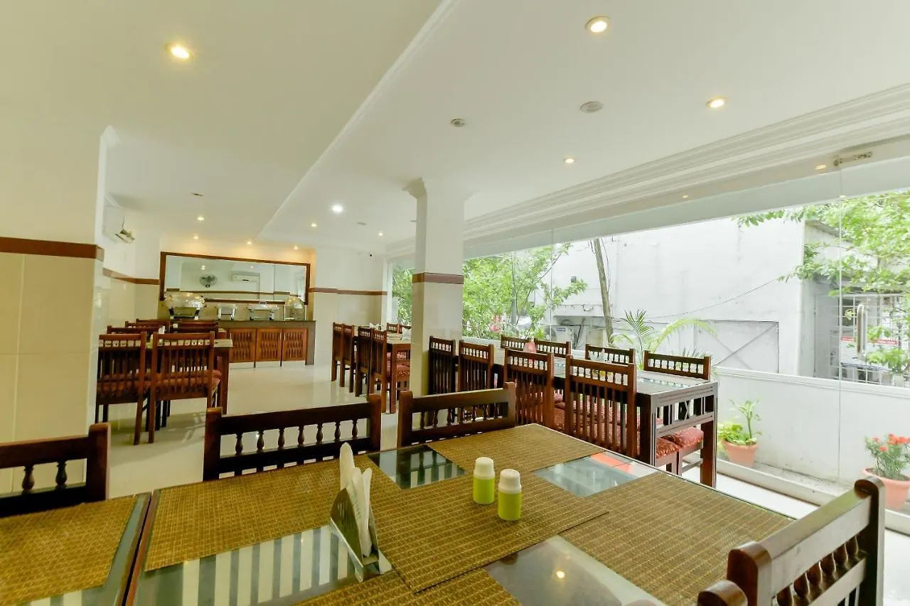 Hotel Centre Point Kochi